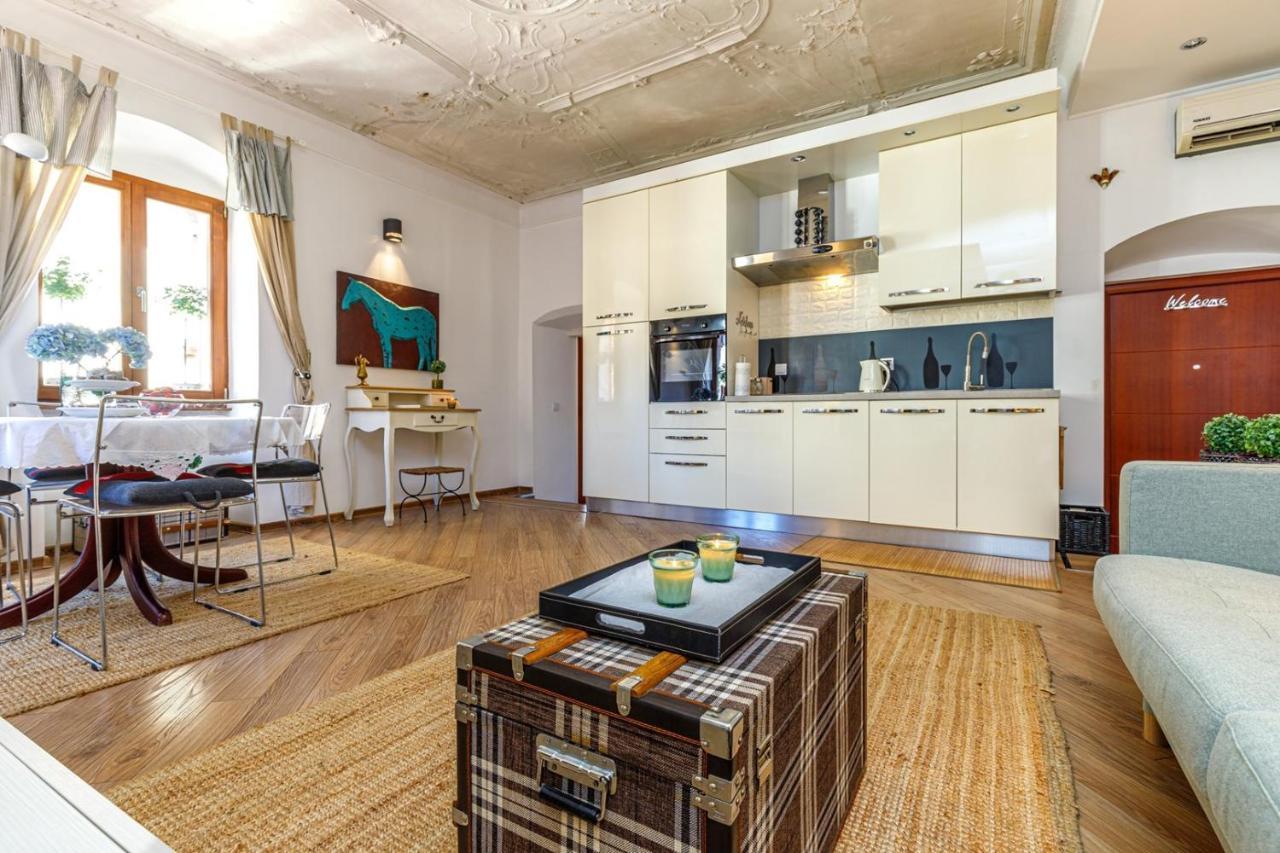 Two Bedroom Apartment La Mer Porec Ngoại thất bức ảnh